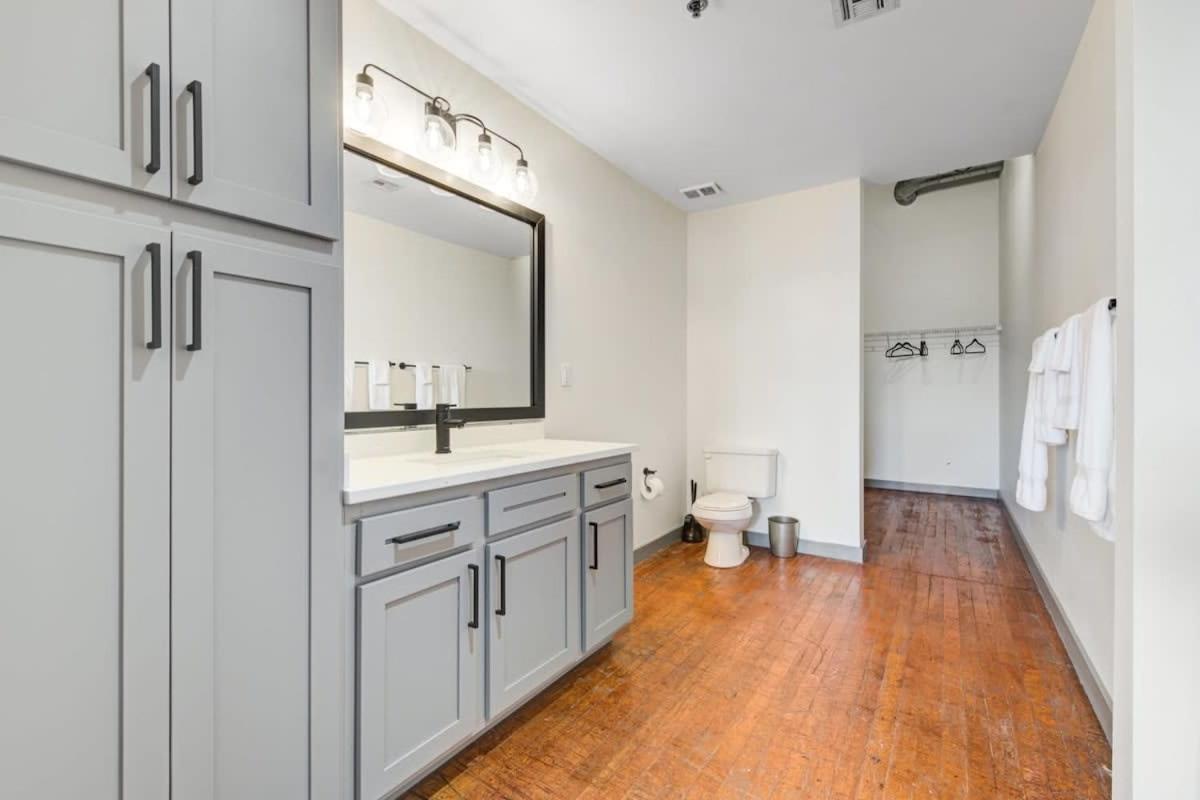 2Br 2Ba Spacious Historic Loft With Gym By Envitae Kansas City Zewnętrze zdjęcie