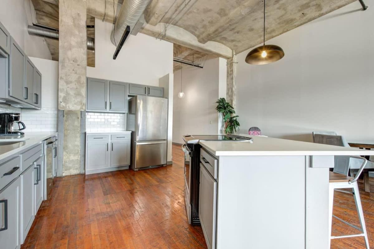 2Br 2Ba Spacious Historic Loft With Gym By Envitae Kansas City Zewnętrze zdjęcie